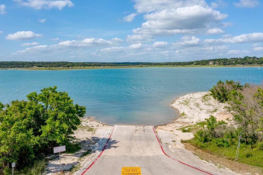 Sunset Ridge 2King Beds Lake Hot Tub Pool Canyon Lake Exteriér fotografie